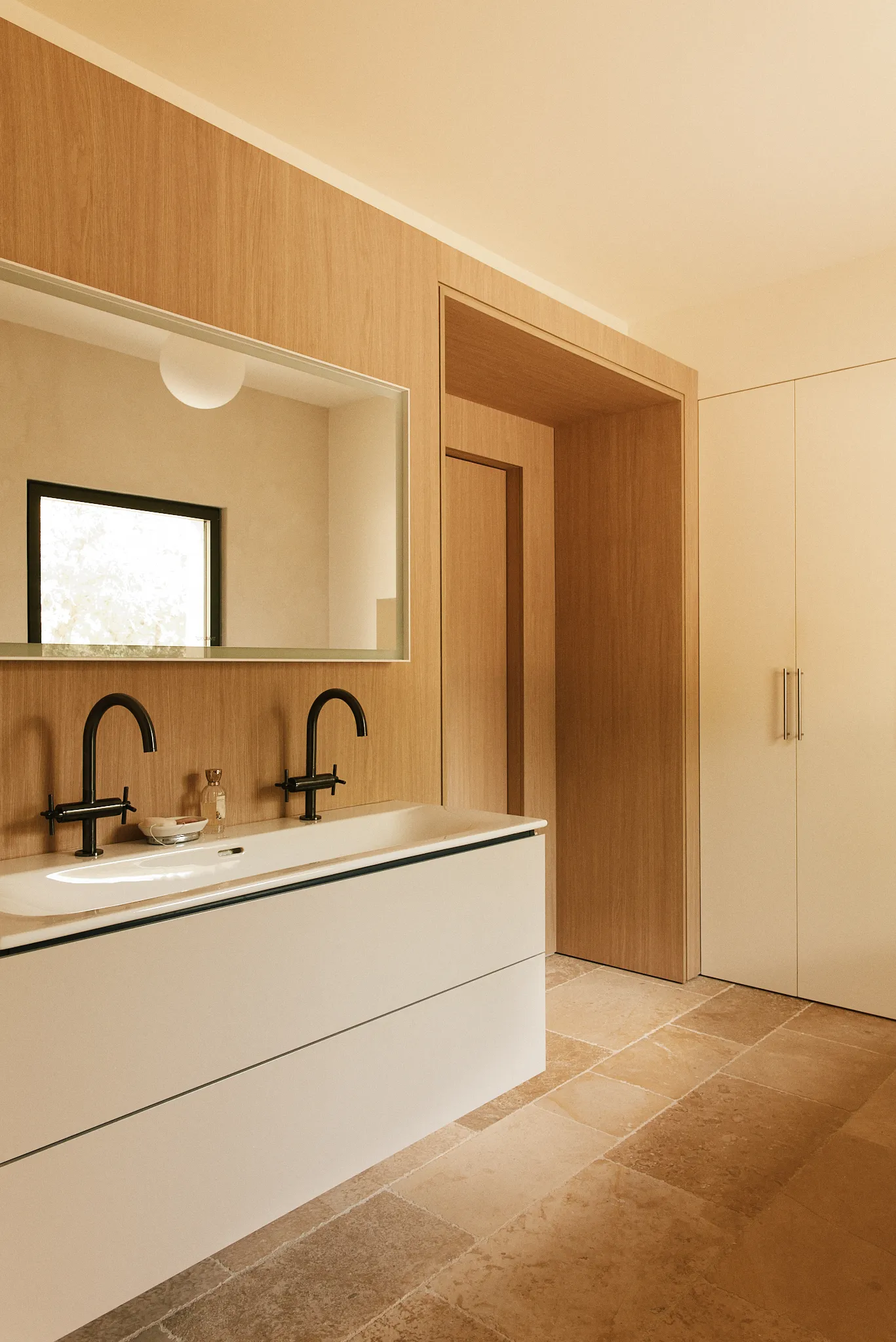 PRIVATE VILLA BASTIDE IN PROVENCE — 6