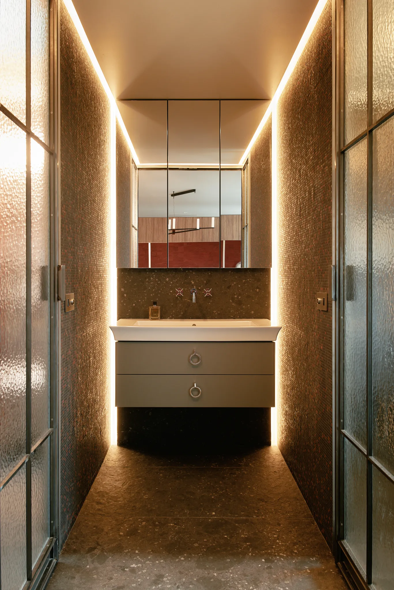 PRIVATE APARTMENT PARIS 17 — 5